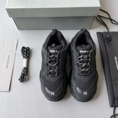 Balenciaga Sneakers